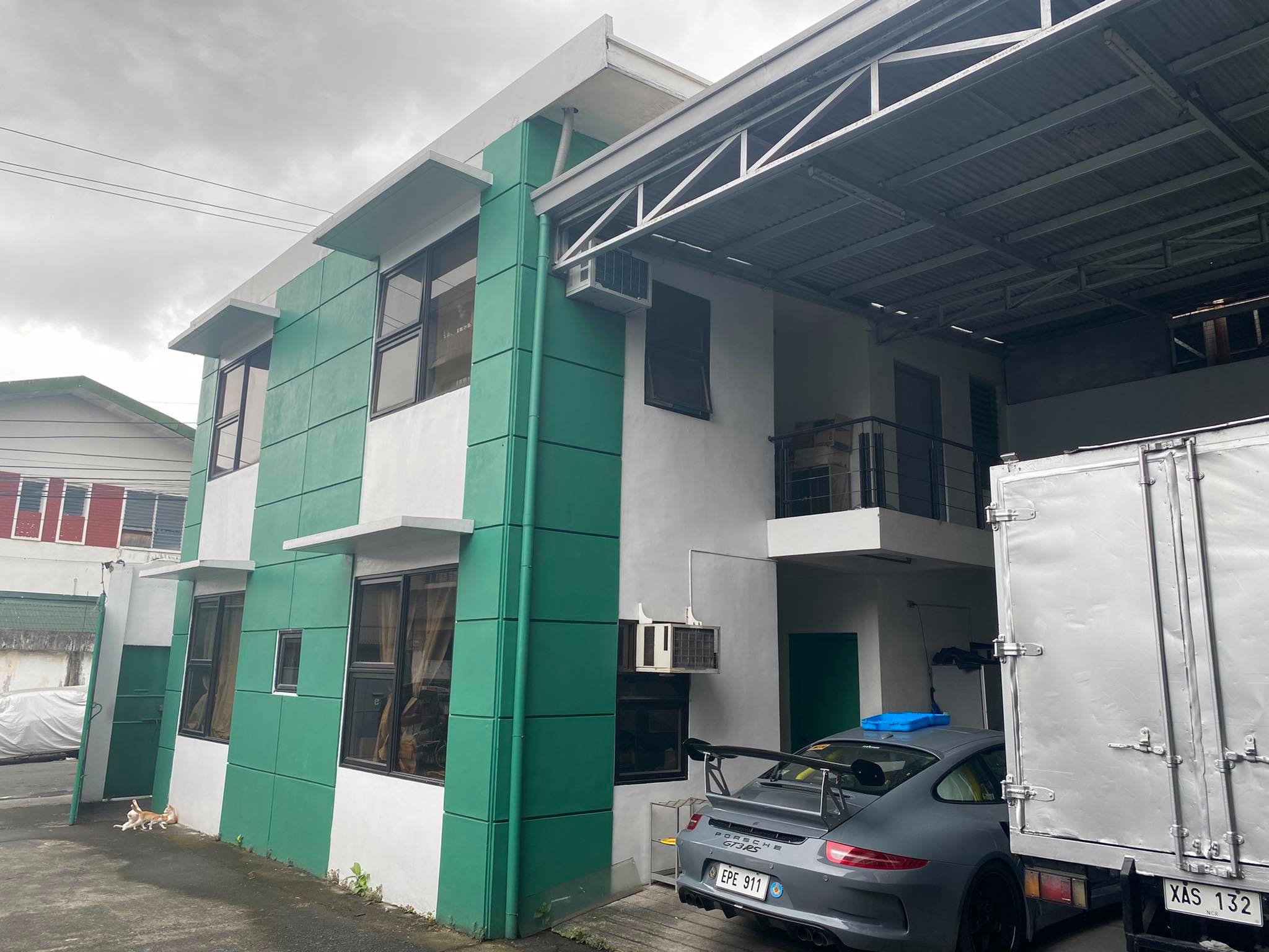 863 sqm 2storey Office Building in Bungad, Quezon City
